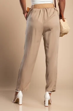 Pantaloni lunghi con cintura decorativa, beige