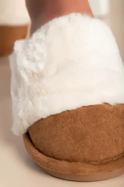Pantofole con pelliccia sintetica, colore cammello