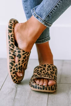 Pantofole con stampa leopardata, leopardo