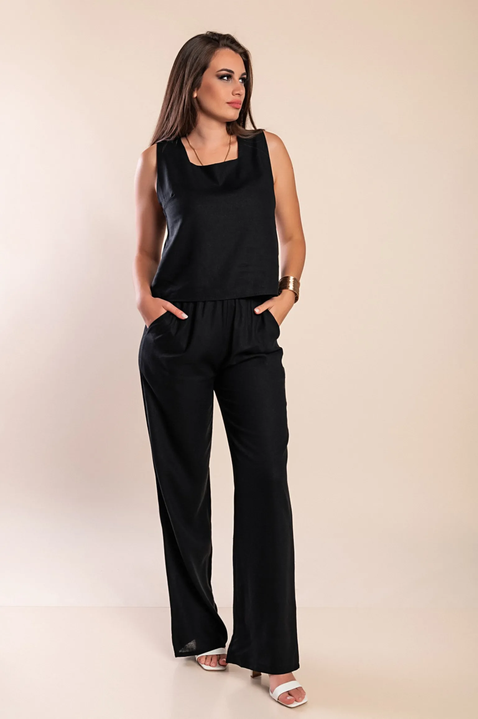 Set top e pantaloni lunghi, nero