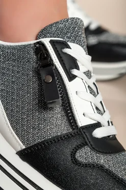 Sneakers alla moda con dettaglio decorativo, nere