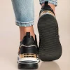 Sneakers alla moda con dettaglio decorativo, nere
