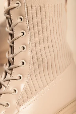 Stivaletti con lacci, beige