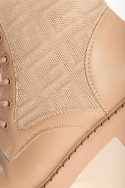 Stivaletti stringati, beige