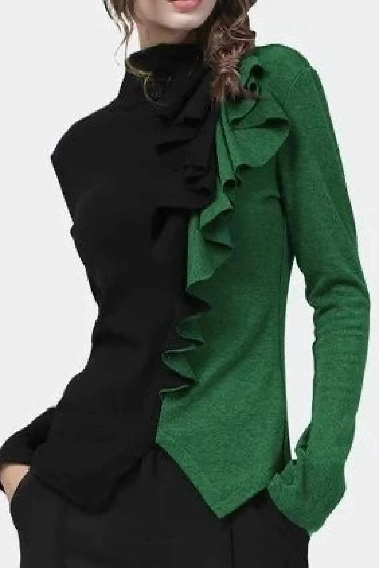 Top con volant, nero e verde