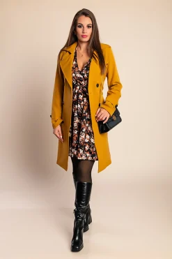 Trench elegante con bottoni, senape