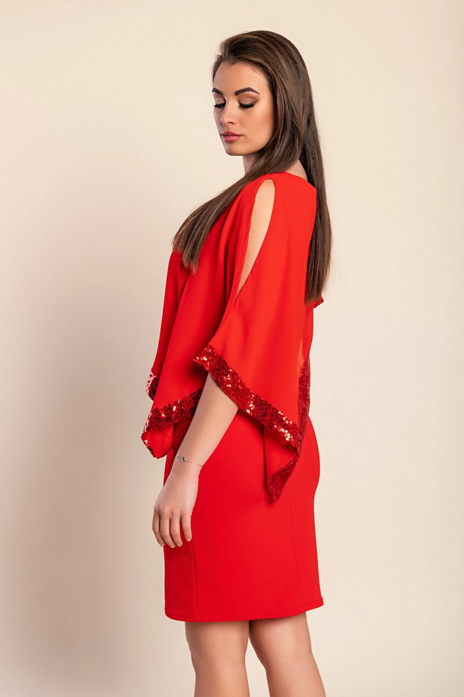 Vestito elegante con mantellina Arlet, rosso